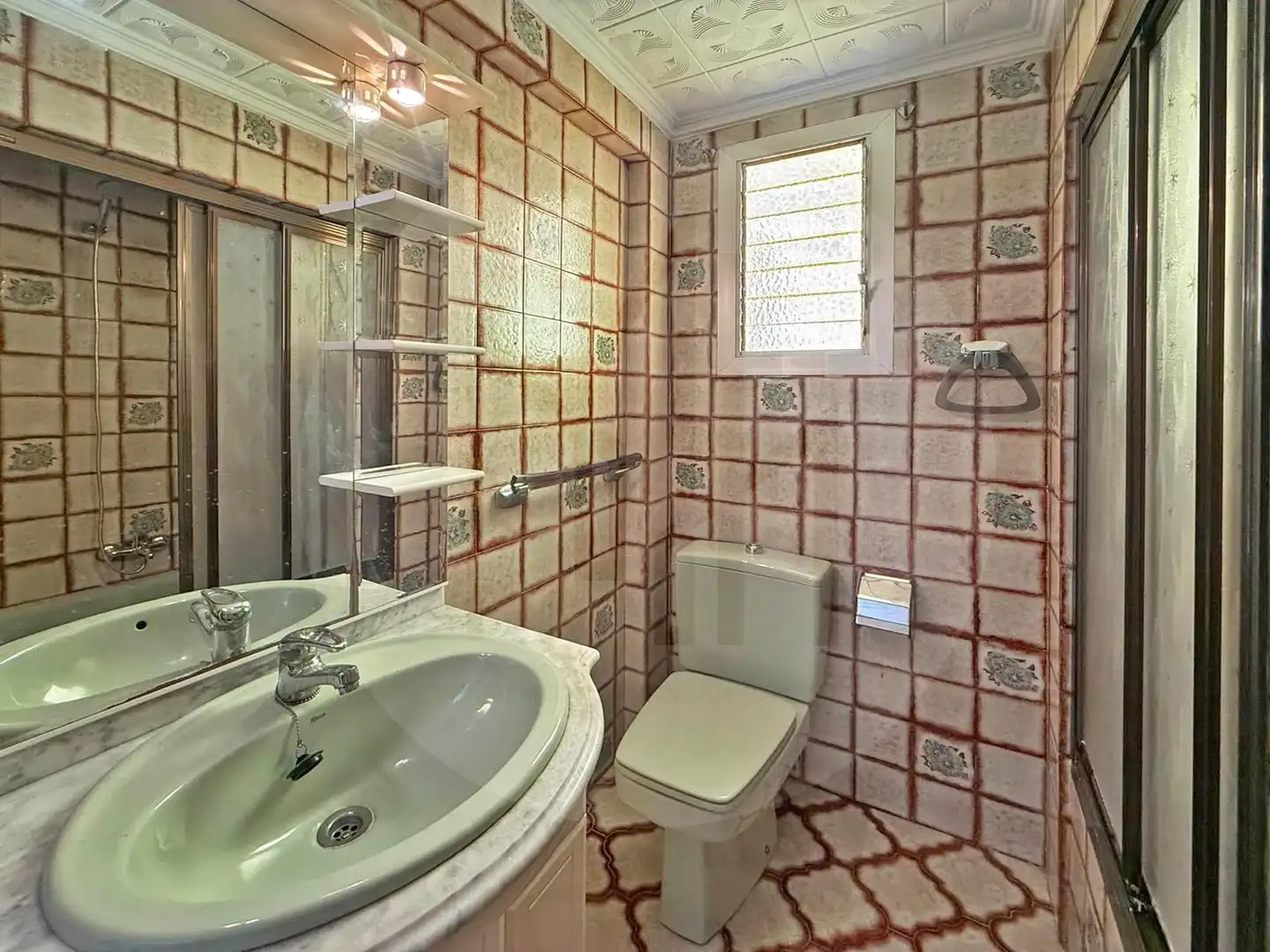 Badezimmer von Wohnung zum Verkauf in Moncada mit Balkon