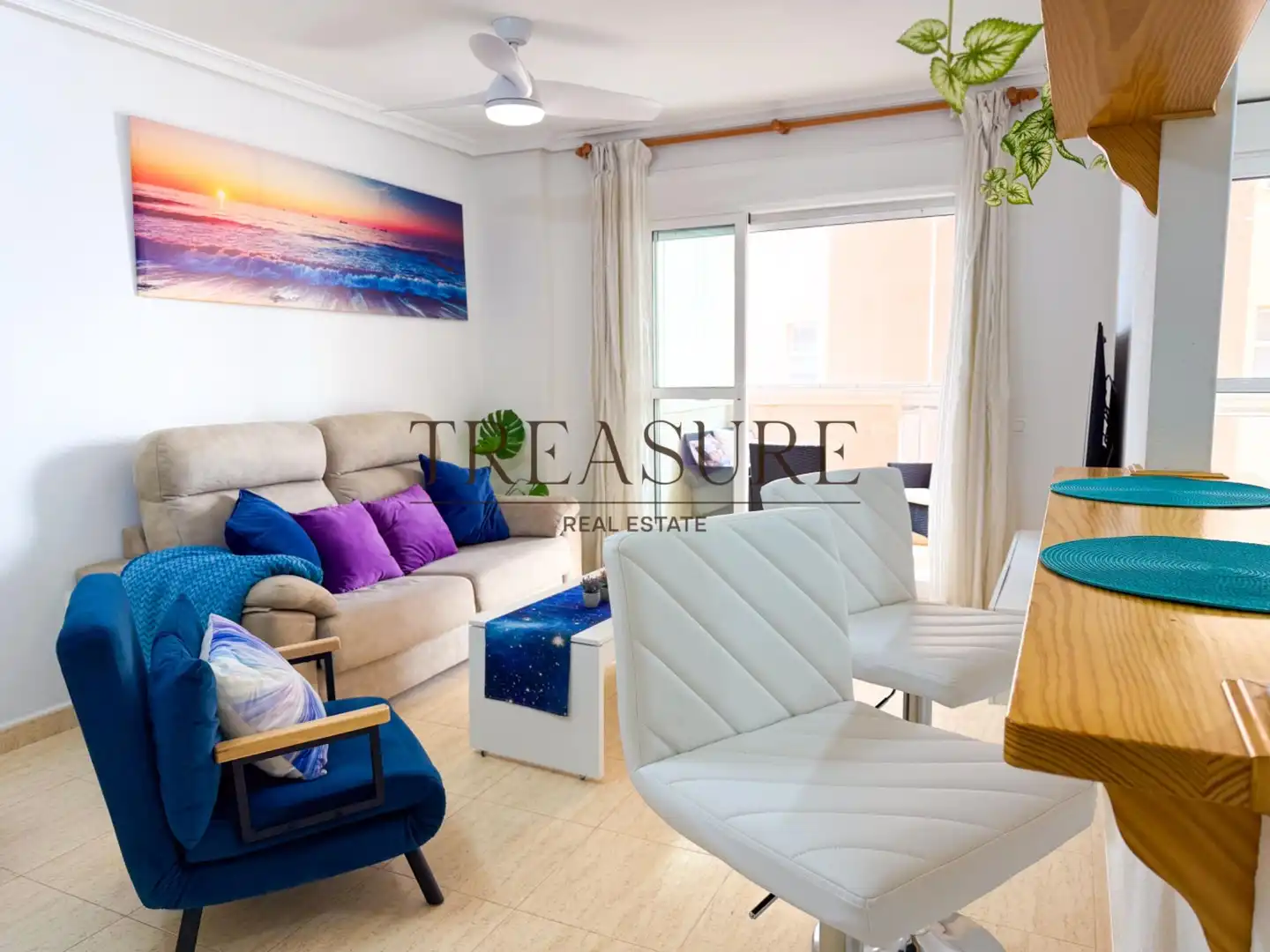 Vista exterior de Apartament en venda en La Manga del Mar Menor amb Aire condicionat, Terrassa i Moblat