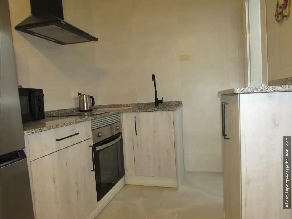 Cuina de Apartament de lloguer en Mojácar amb Aire condicionat, Calefacció i Terrassa