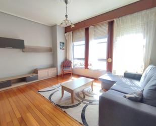 Living room of Flat to rent in Ferrol  with Parquet flooring, Storage room and Furnished