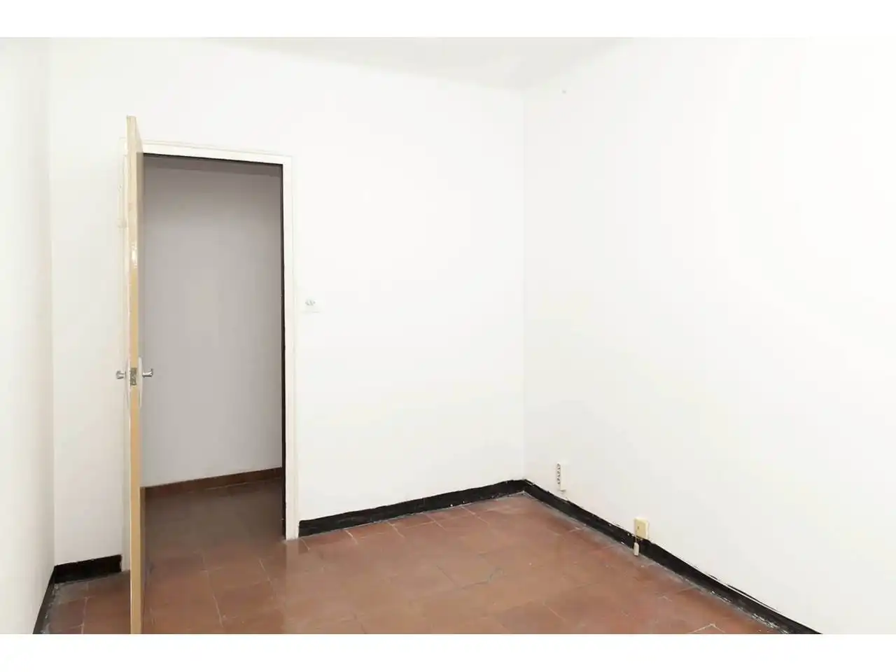 Habitación de Piso en venta en L'Hospitalet de Llobregat con Balcón