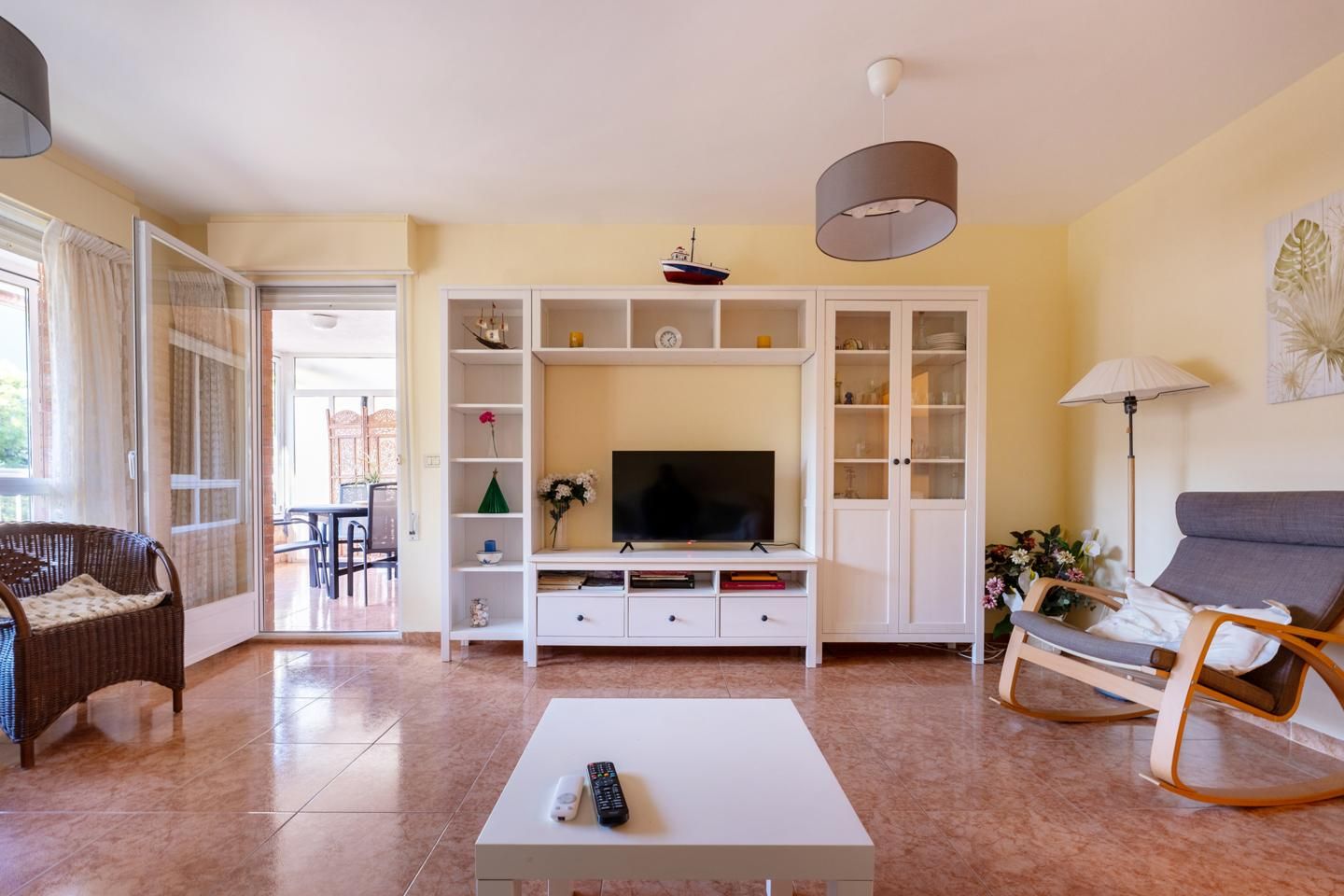 Living room of Apartment to rent in Benicasim / Benicàssim  with Terrace, Swimming Pool and Furnished