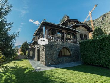Casa aparellada de lloguer a Centro