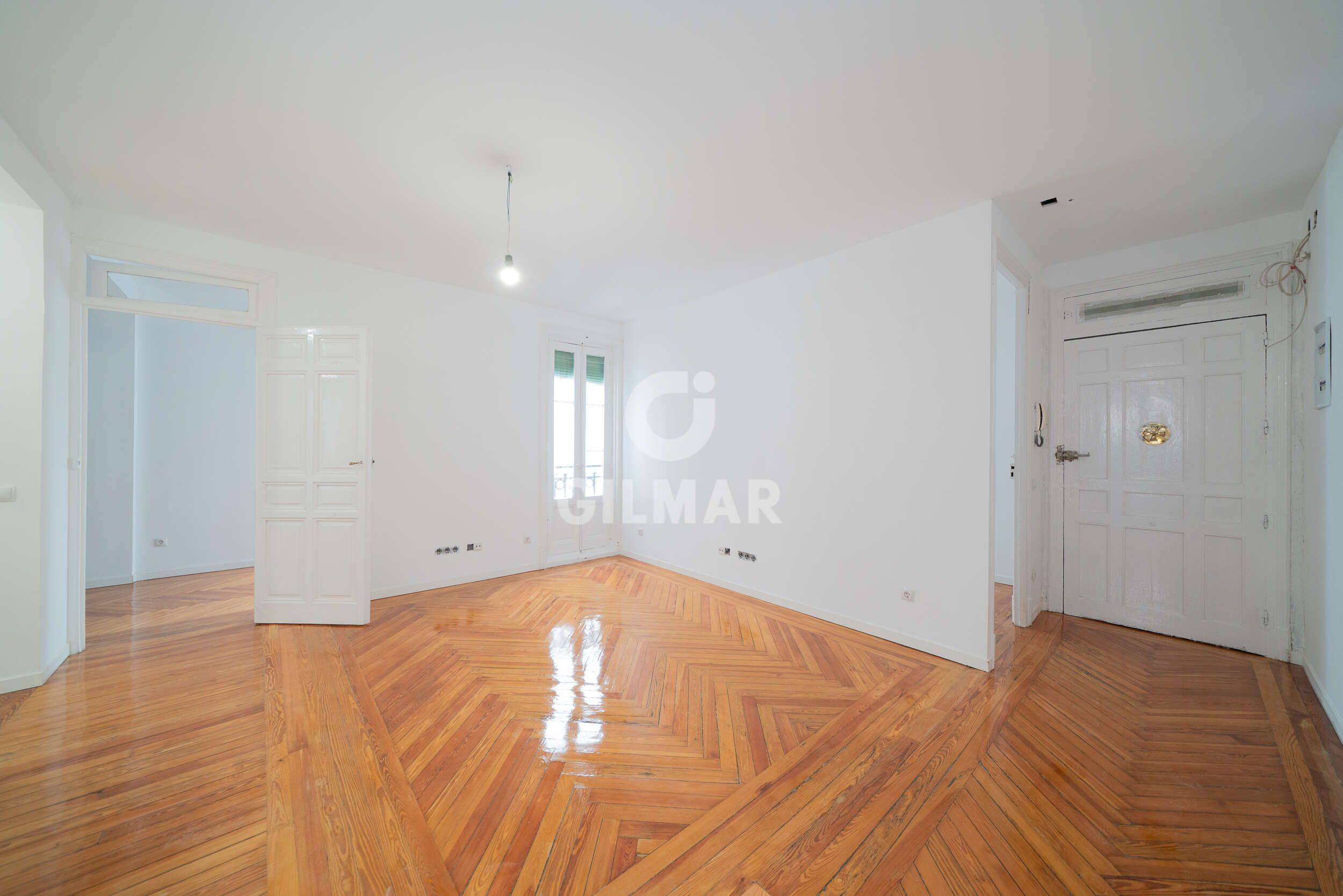 Bedroom of Flat for sale in  Madrid Capital  with Heating
