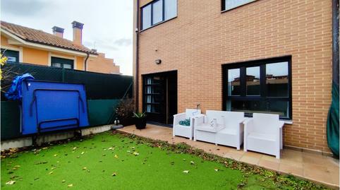 Foto 2 de Casa adosada en venta en Calle Asestadero, Ali Gobeo, Araba - Álava