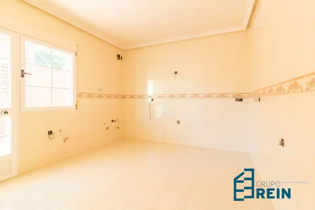 Chalet con jardín en venta en LARGO CABALLERO 1, imagen 21