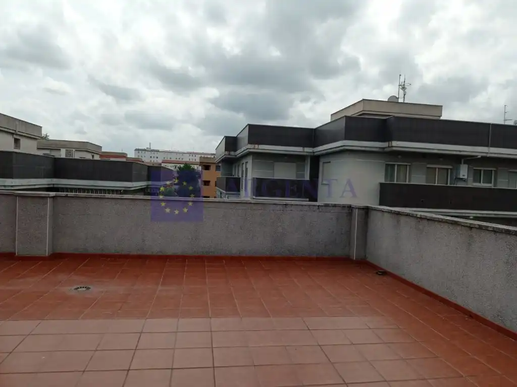 Wohnung zur Miete in Mejostilla, Cáceres Capital