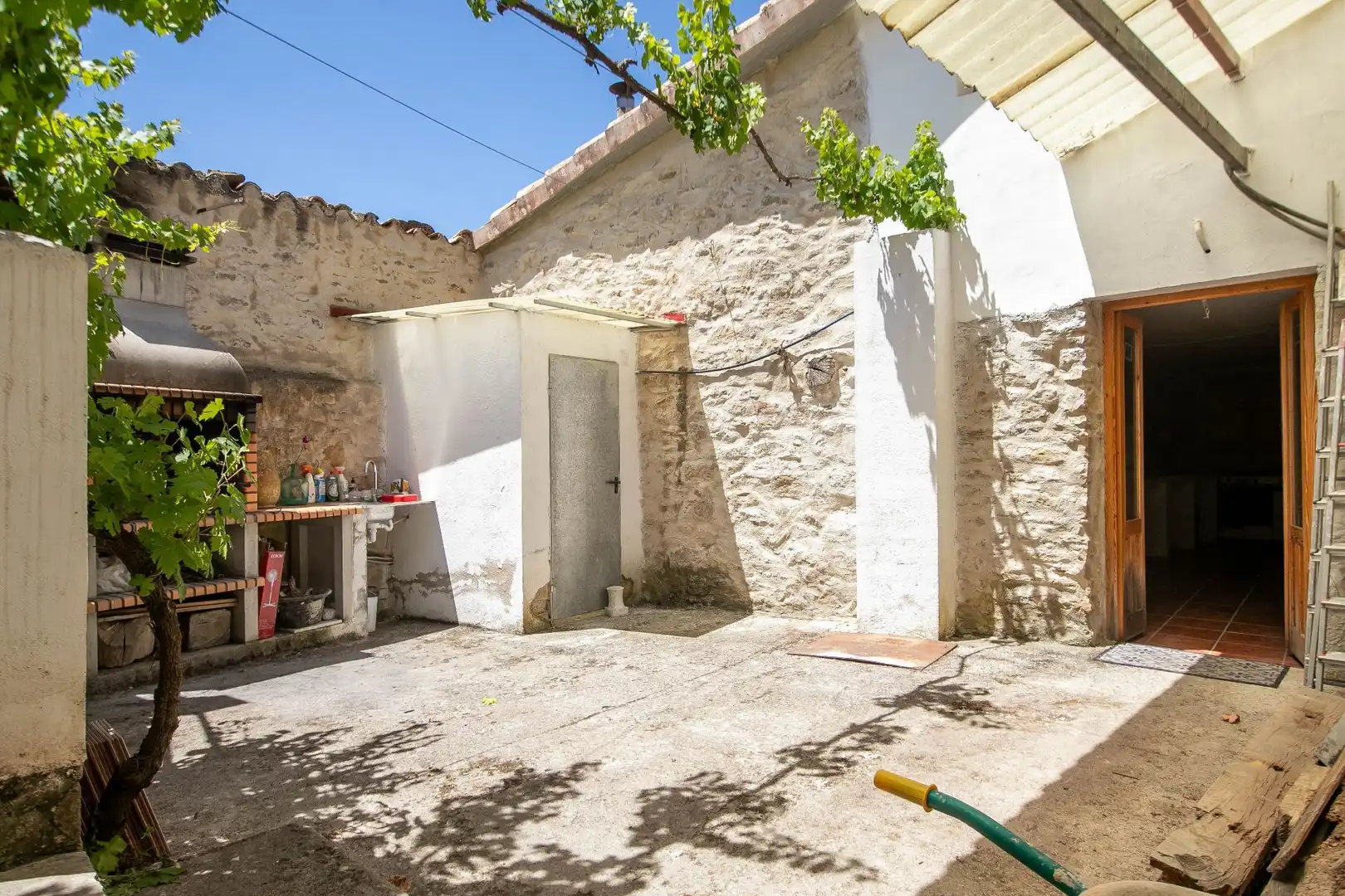 Vista exterior de Finca rústica en venta en Guirguillano con Calefacción, Terraza y Trastero