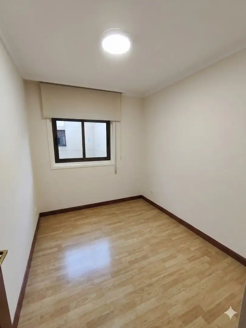 Schlafzimmer von Wohnung zum Verkauf in A Coruña Capital  mit Abstellraum