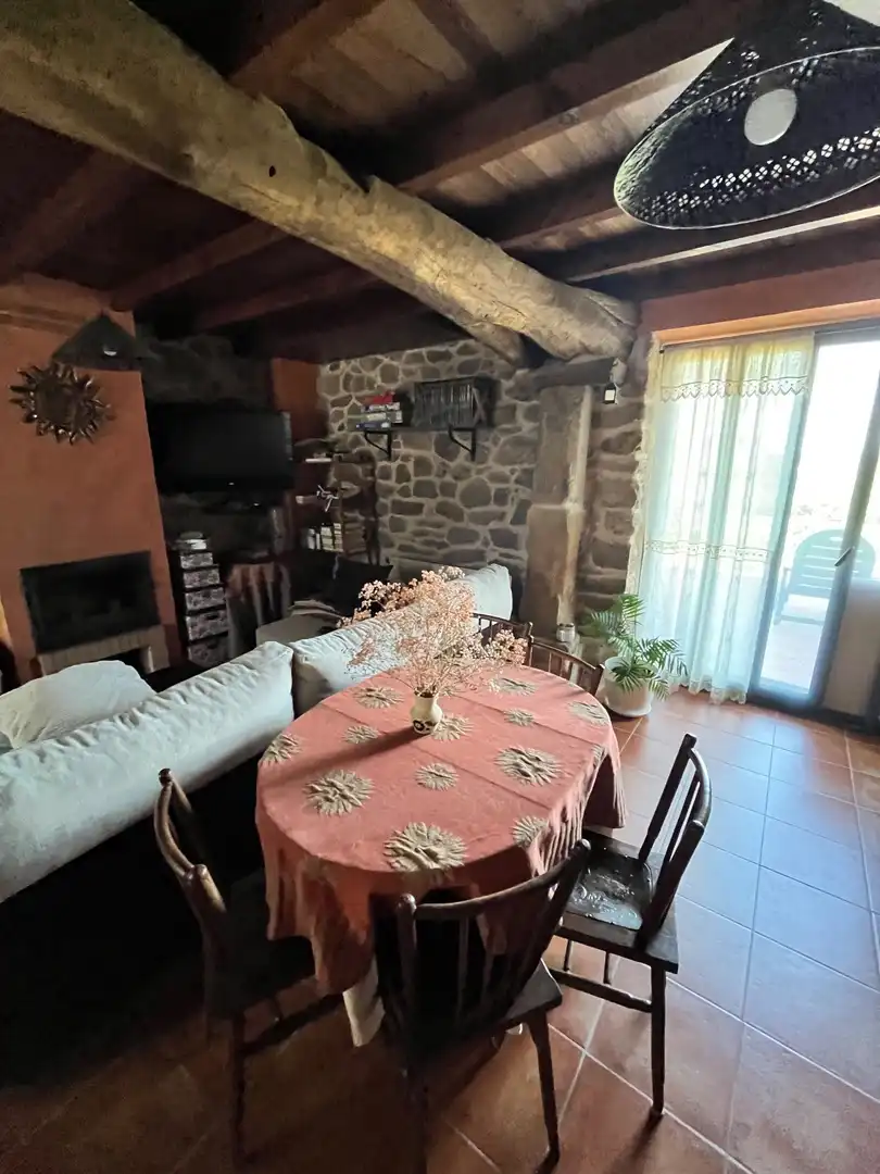 Casa rústica en venda a Silleda