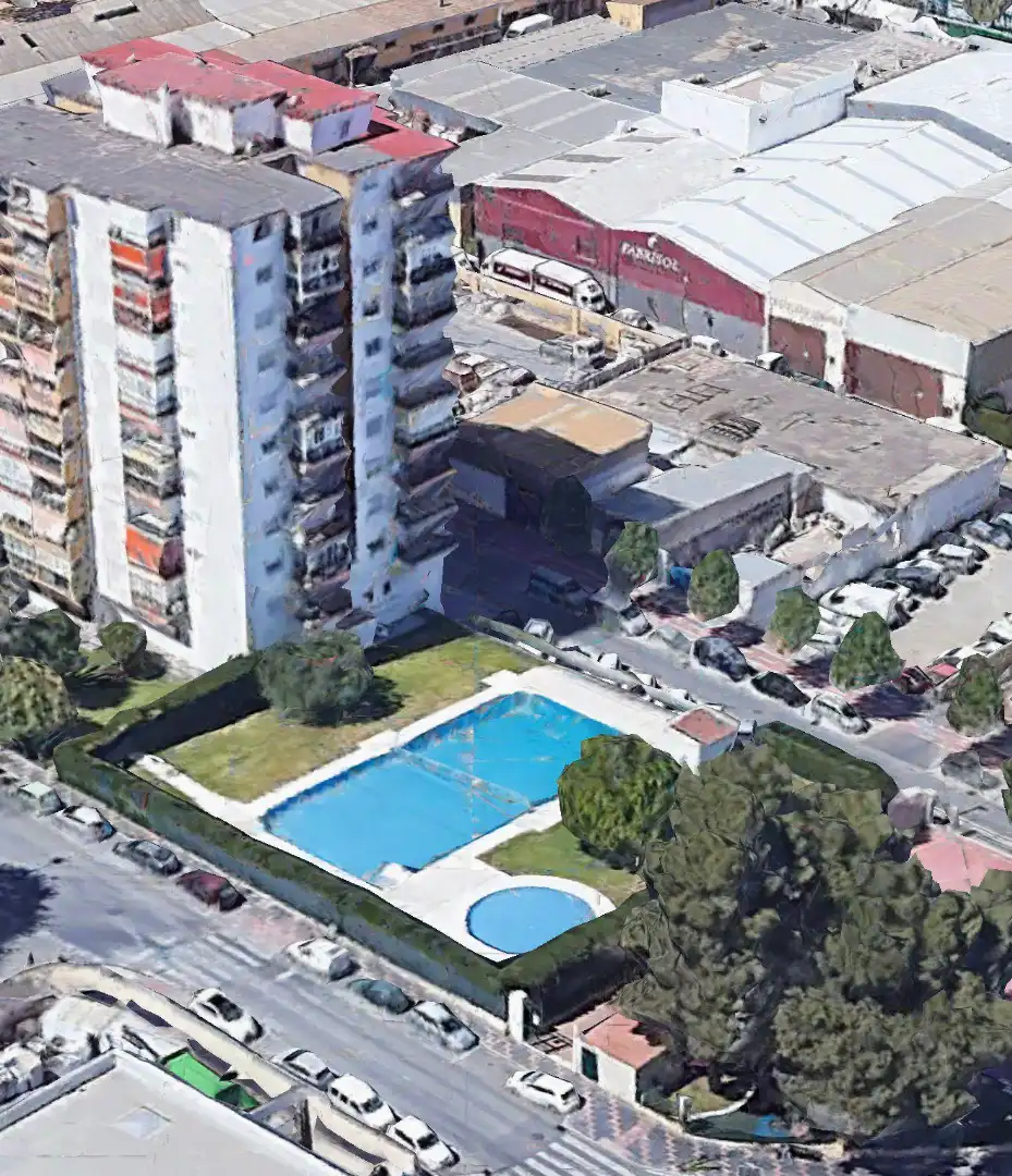 Piscina de Pis en venda en Mijas amb Aire condicionat, Jardí privat i Moblat