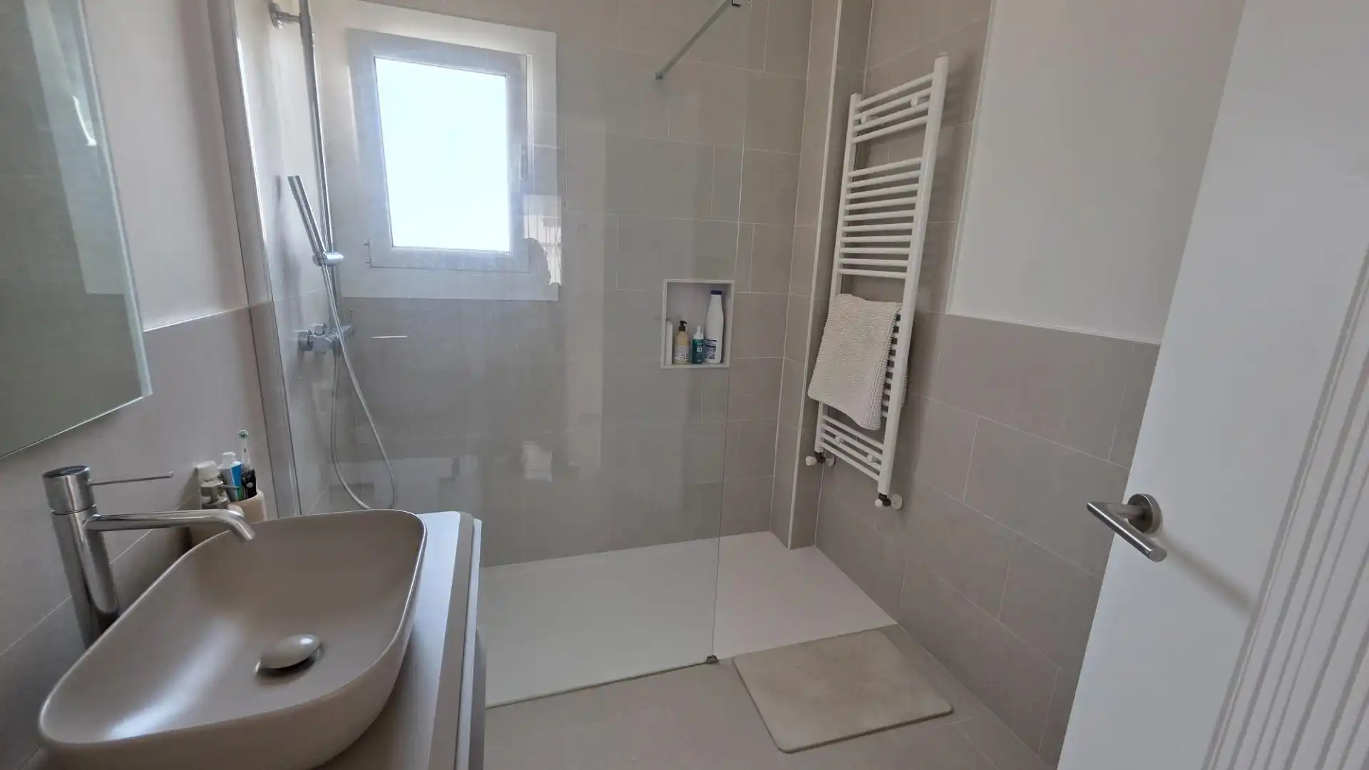 Casa con piscina en venta en Carrer Vall d'Aran, imagen 54