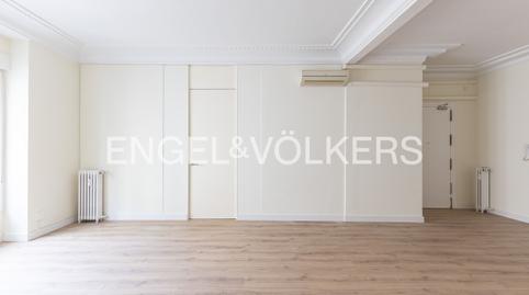 Foto 5 de Apartament de lloguer a Marqués de Cubas, Cortes - Huertas, Madrid