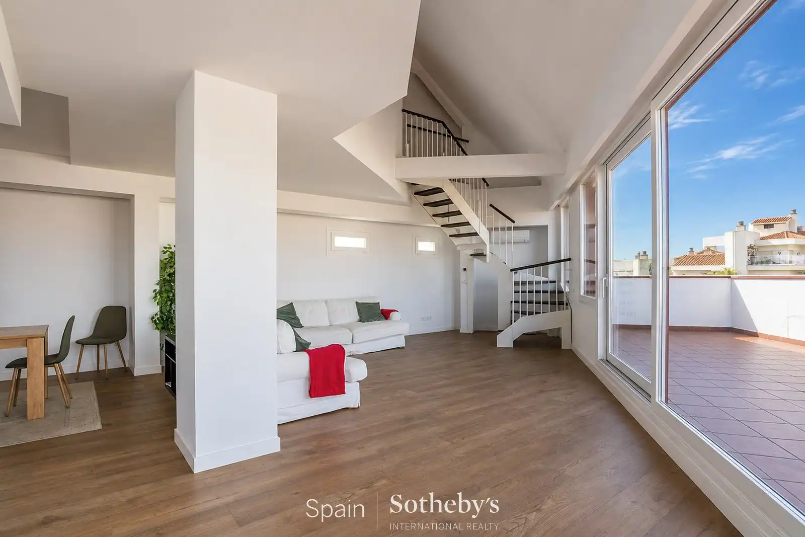 Ático con ascensor en venta en Glorieta de Ruiz Giménez, imagen 4
