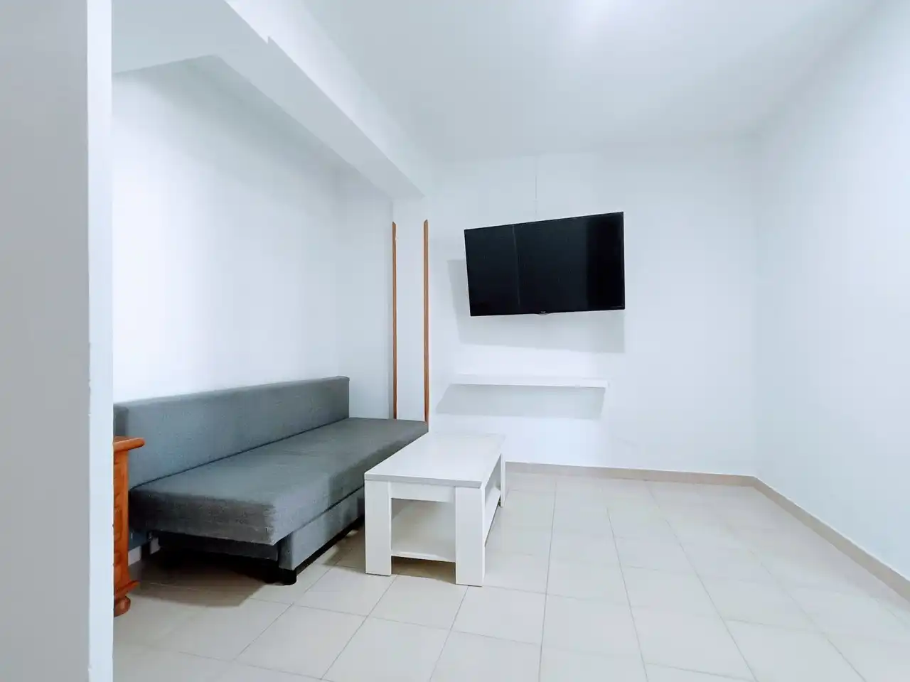 Sala d'estar de Pis de lloguer en Becerril de la Sierra amb Terrassa i Moblat