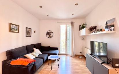 Living room of Flat for sale in  Barcelona Capital  with Air Conditioner and Balcony