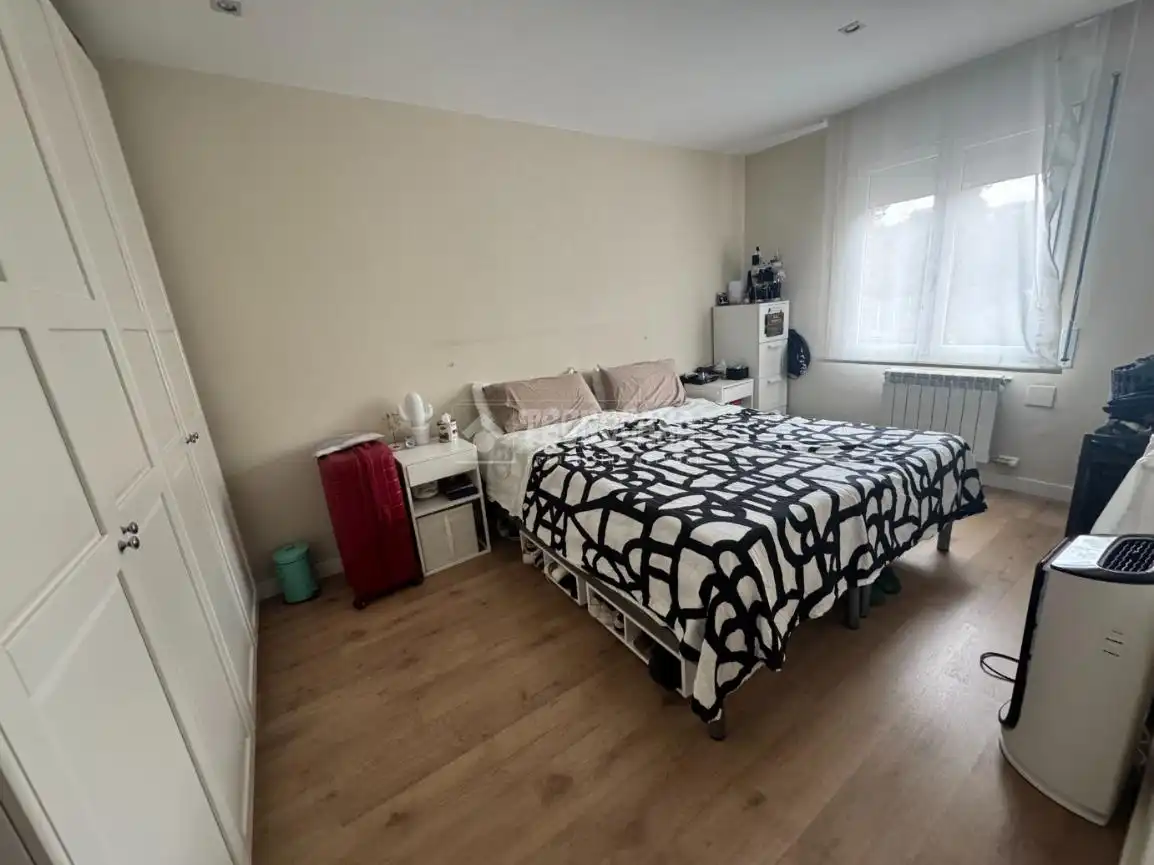 Schlafzimmer von Wohnung zum Verkauf in Barcelona mit Balkon
