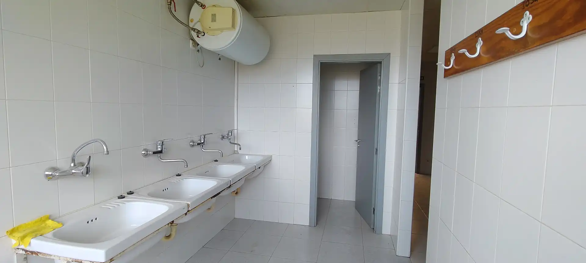 Baño de Nave industrial de alquiler en Ezcabarte
