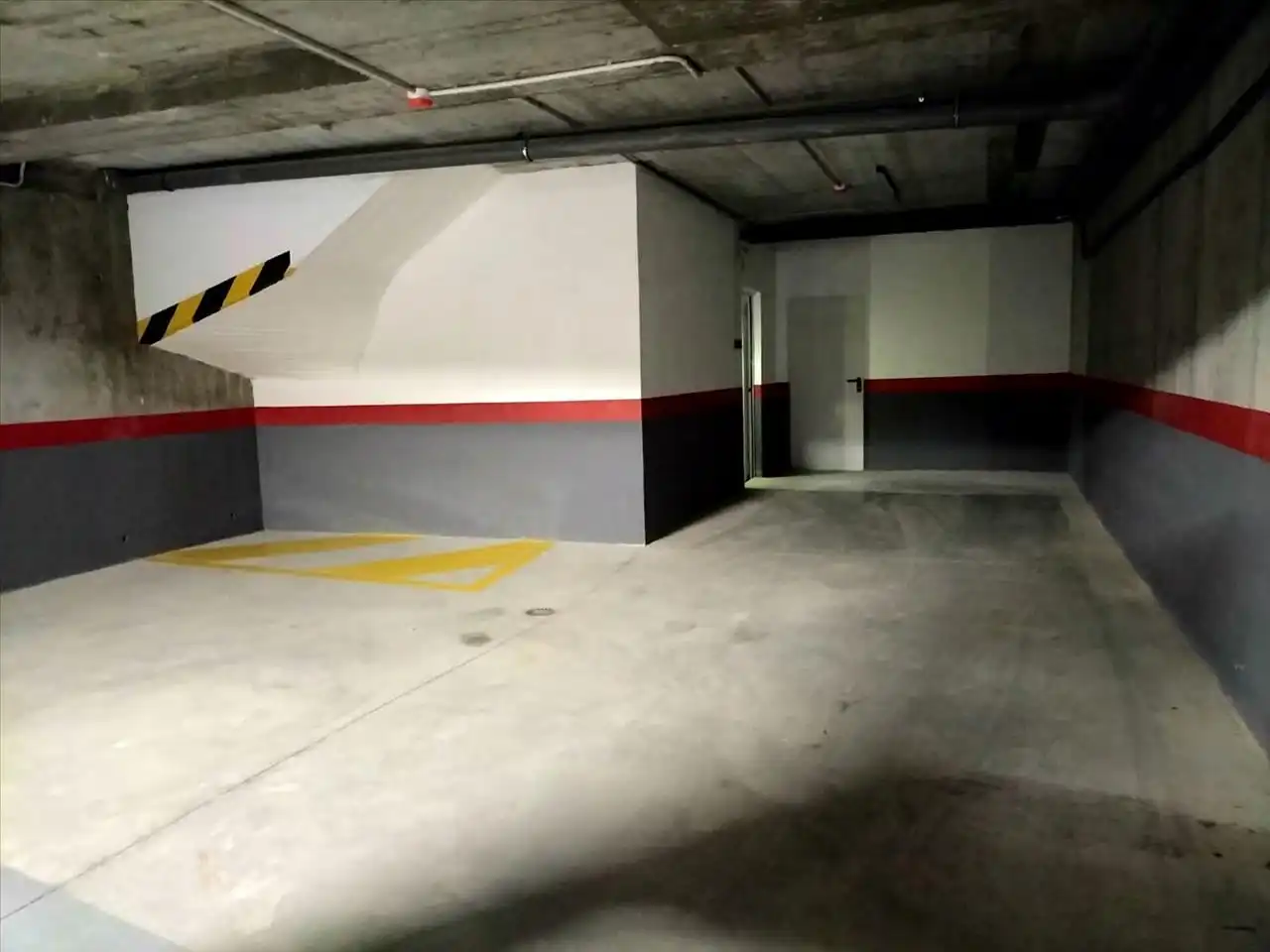 Parking de Casa o chalet en venta en Arroyo de la Encomienda con Jardín privado y Piscina