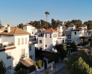 Exterior view of House or chalet for sale in  Sevilla Capital  with Terrace and Swimming Pool