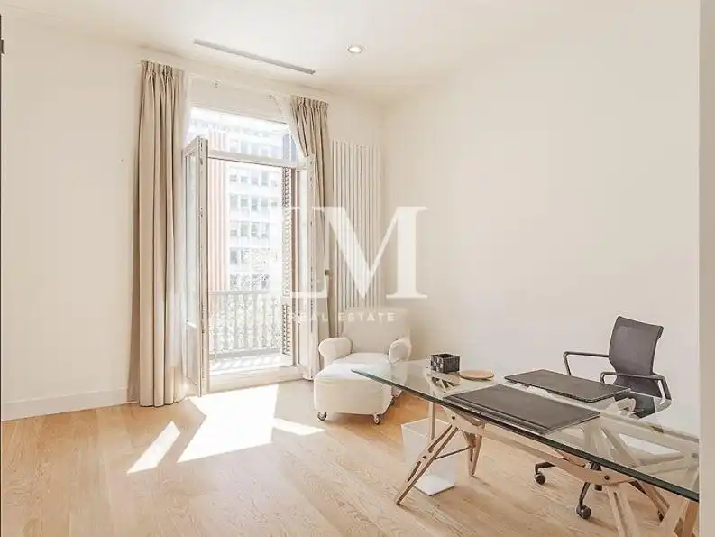 Apartament amb terrassa de lloguer a CORTS CATALANES, imagen 30