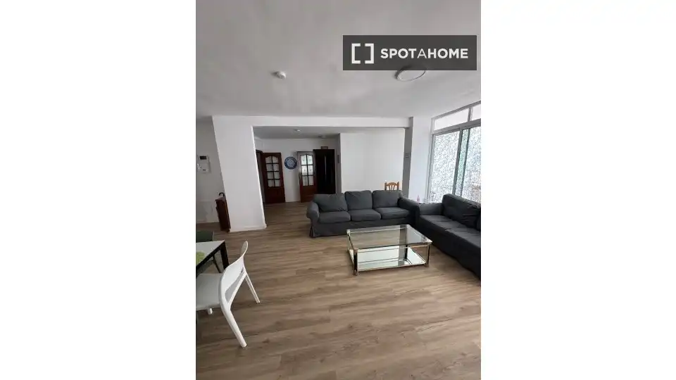Sala de estar de Piso para compartir en Málaga con Aire acondicionado, Calefacción y Amueblado