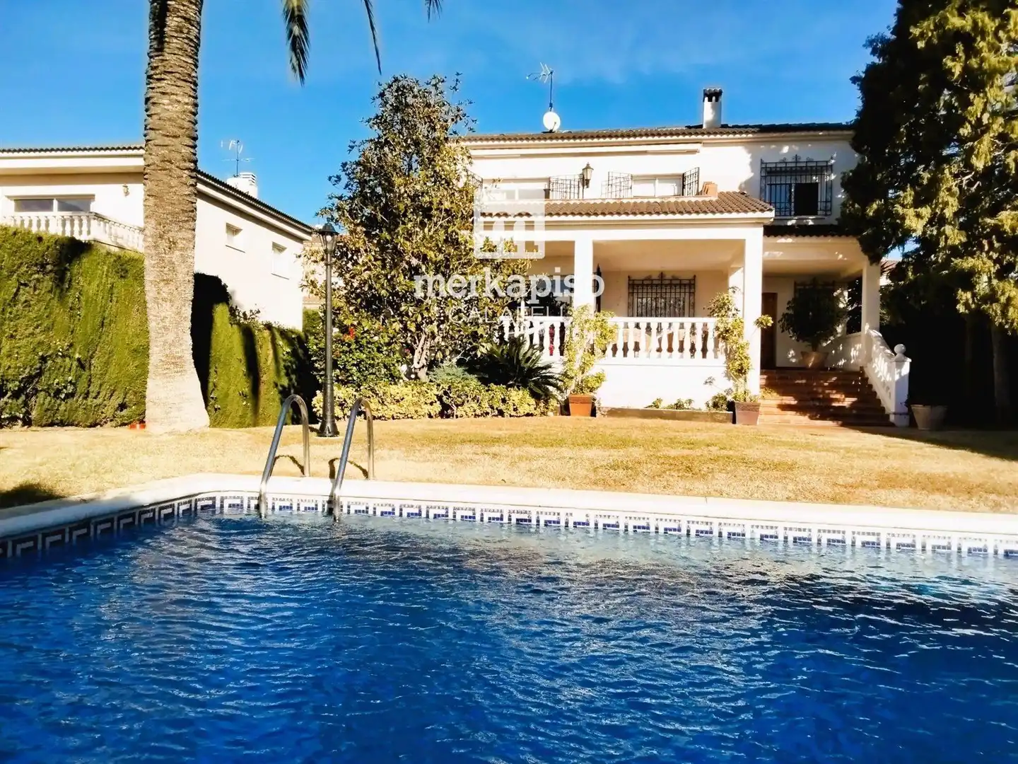 Villa avec piscine à vendre à HIPOCRATES