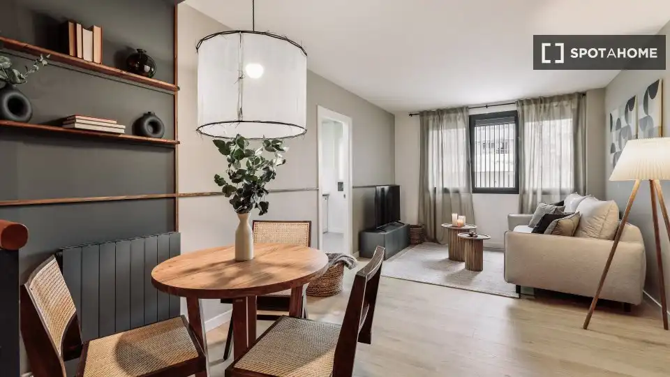 Dining room of Flat for rent in Barcelona  with Air Conditioner, Heating and Furnished