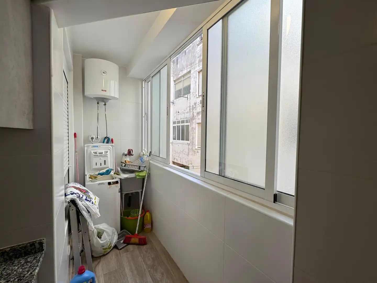 Terrassa de Pis en venda en Torrevieja amb Aire condicionat, Jardí privat i Piscina