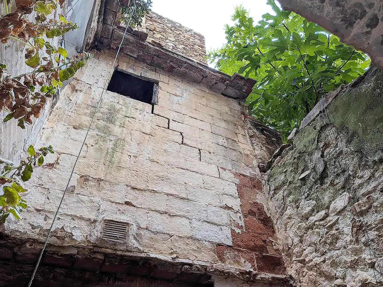 Vista exterior de Casa o xalet en venda en Ulldecona amb Balcó