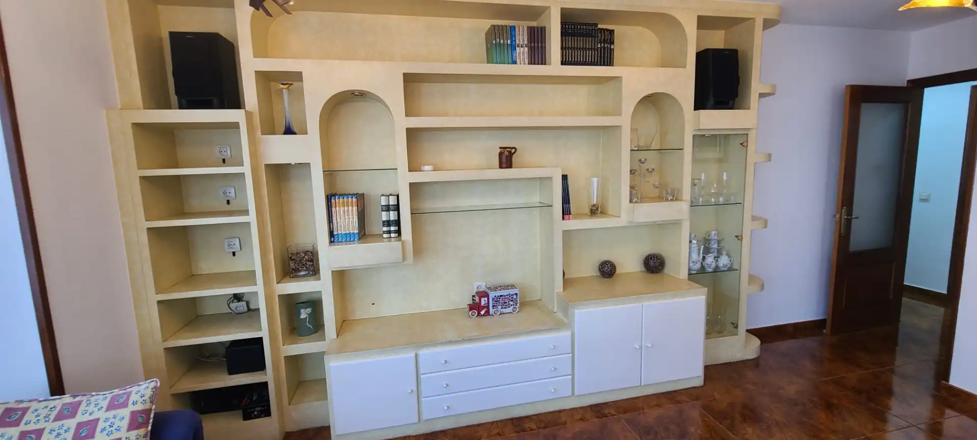 Sala de estar de Piso de alquiler en Gijón  con Calefacción y Amueblado