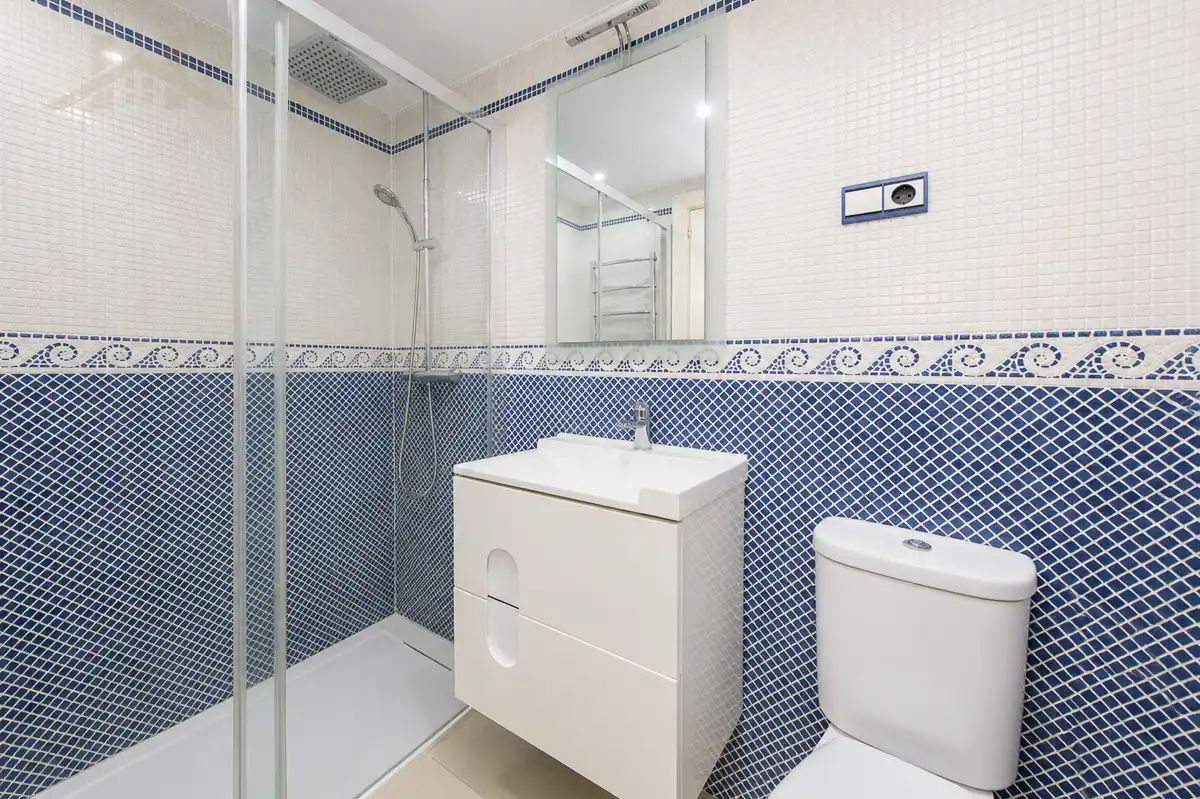 Bany de Casa o xalet en venda en Colmenar Viejo amb Aire condicionat, Terrassa i Traster