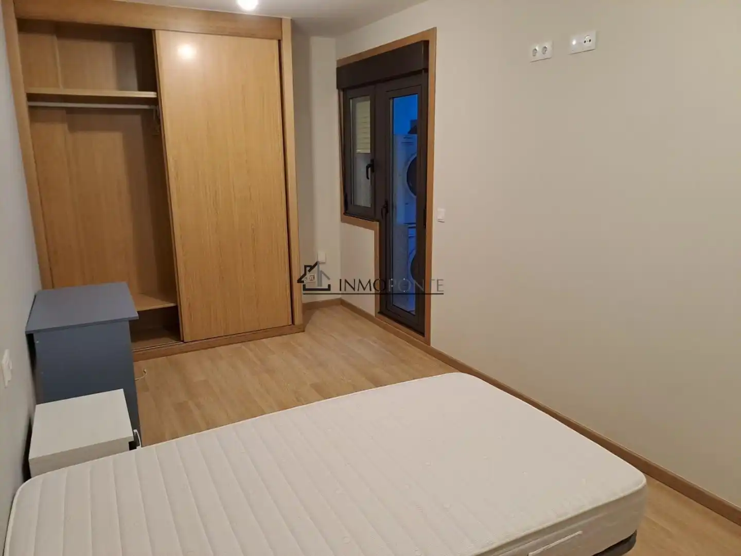 Schlafzimmer von Dachboden zum Verkauf in Vilagarcía de Arousa