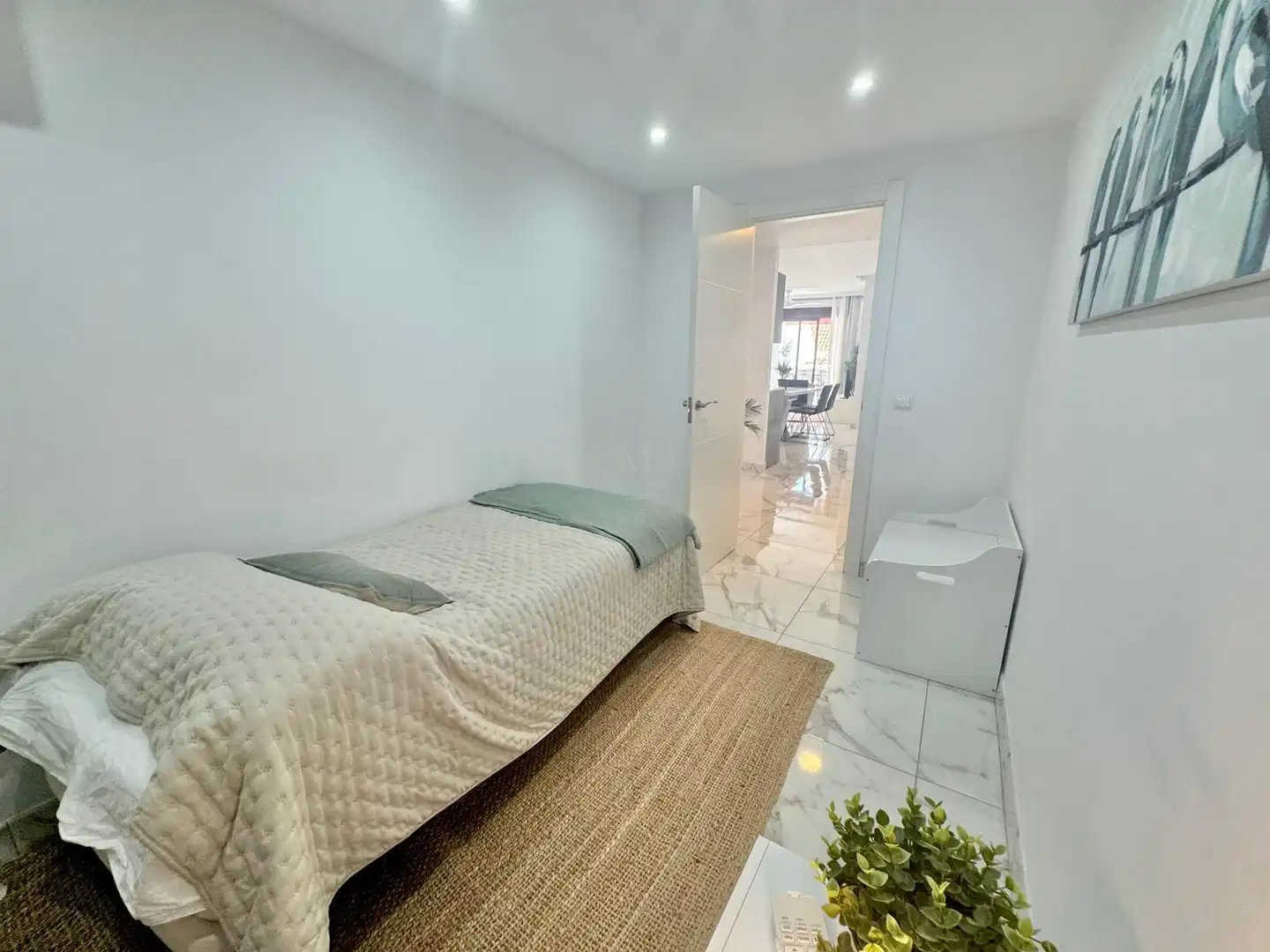 Habitación de Apartamento en venta en Marbella con Aire acondicionado, Terraza y Piscina