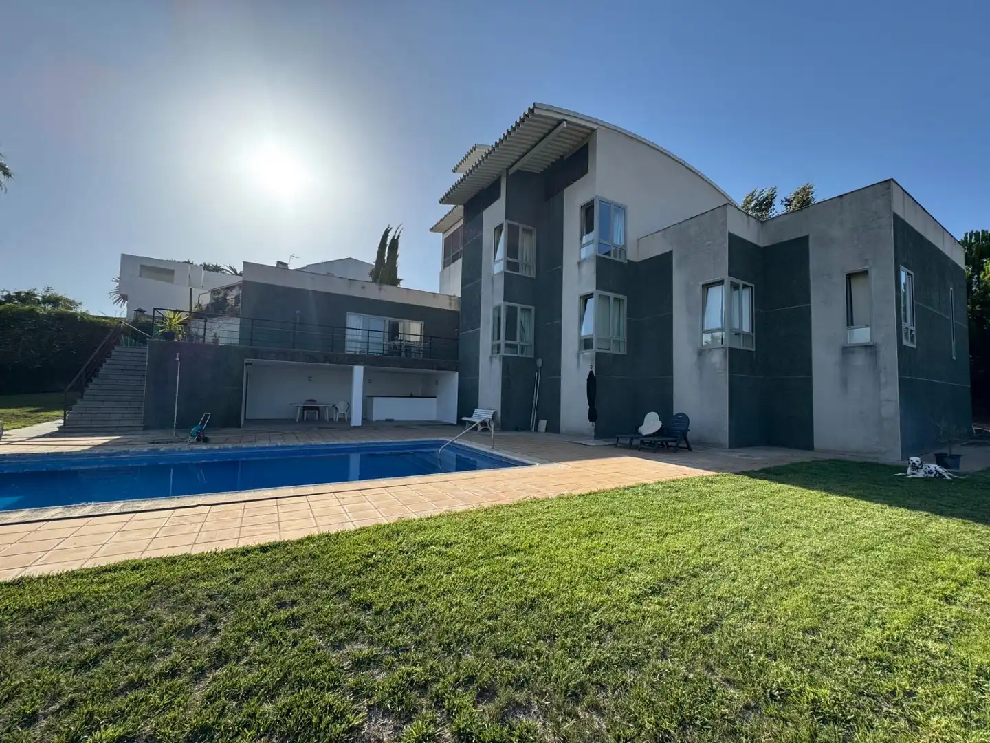 Vista exterior de Casa o xalet en venda en Badajoz amb Aire condicionat, Calefacció i Jardí privat