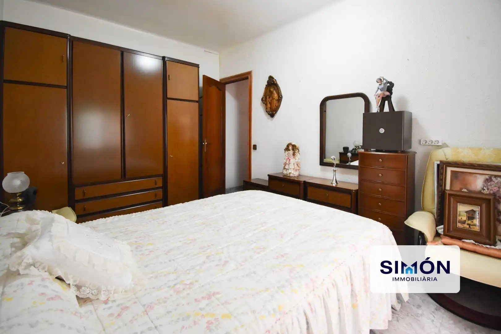Bedroom of Flat for sale in Manresa  with Balcony