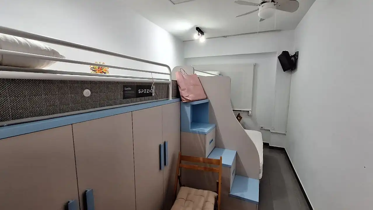 Habitación de Apartamento en venta en Gandia con Aire acondicionado, Calefacción y Terraza