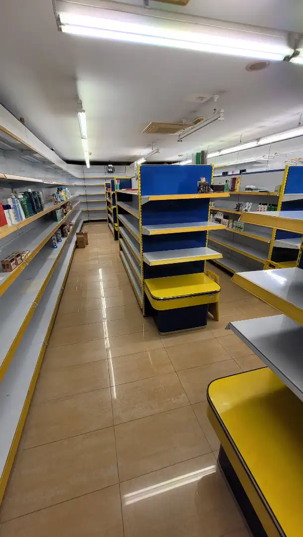 Local comercial en venda a Avenida Alcalde José Fernandín 26, imagen 8