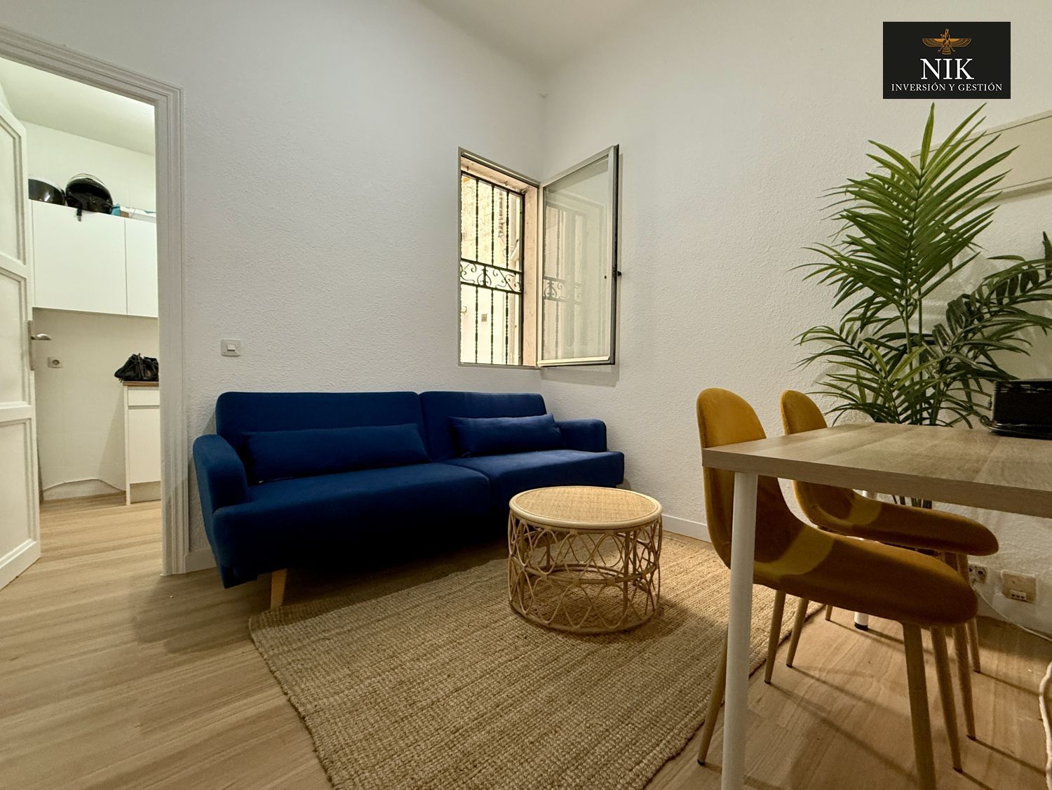 Sala d'estar de Pis en venda en  Madrid Capital amb Aire condicionat i Calefacció