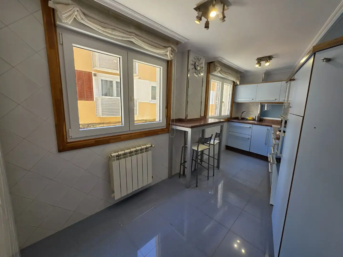 Cuina de Apartament en venda en A Coruña Capital  amb Calefacció