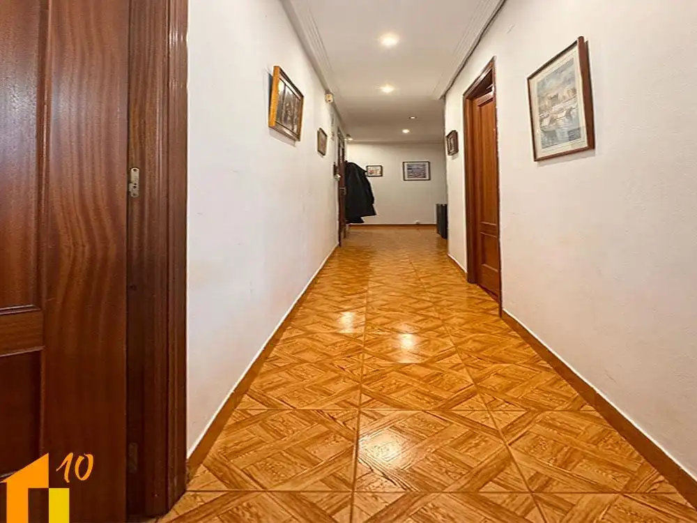 Piso en venta en Briviesca con Calefacción y Terraza