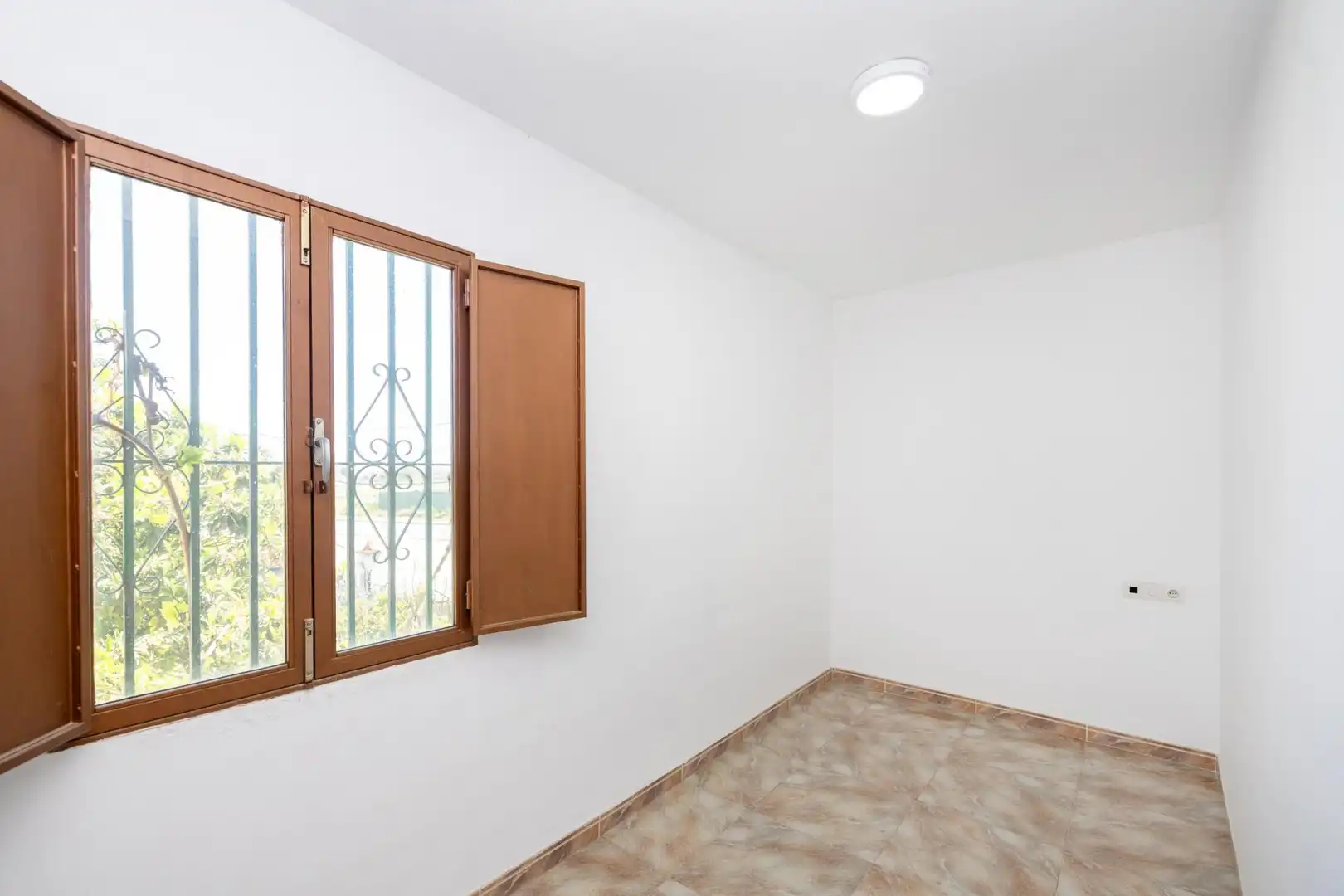 Schlafzimmer von Country house zum Verkauf in Armilla mit Privatgarten und Terrasse