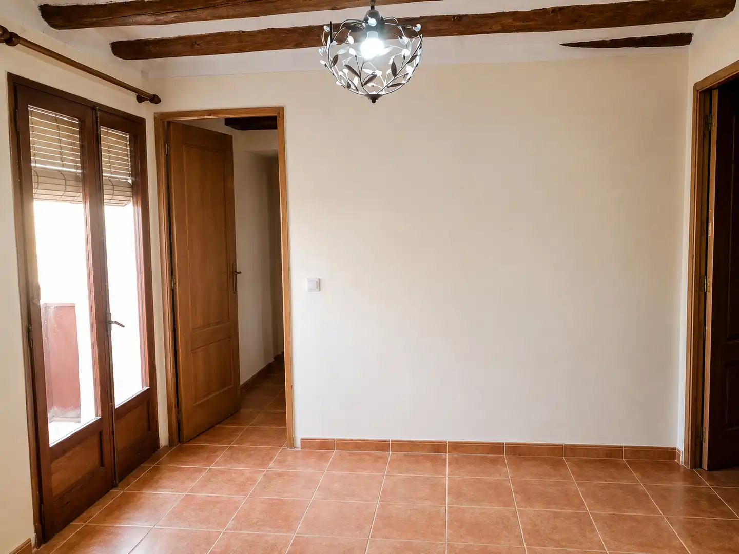 Casa adosada en venta en Valderrobres con Calefacción, Horno y Lavadora