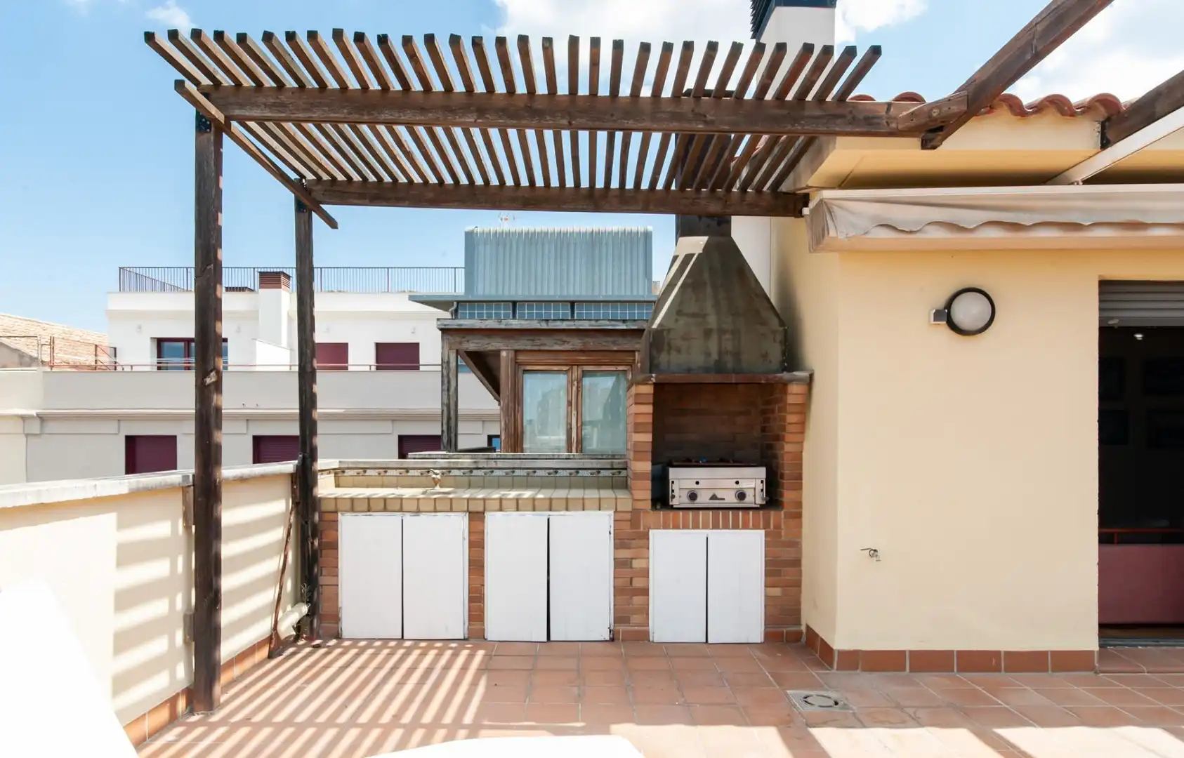 Terrassa de Dúplex en venda en Vilafranca del Penedès amb Aire condicionat, Calefacció i Jardí privat