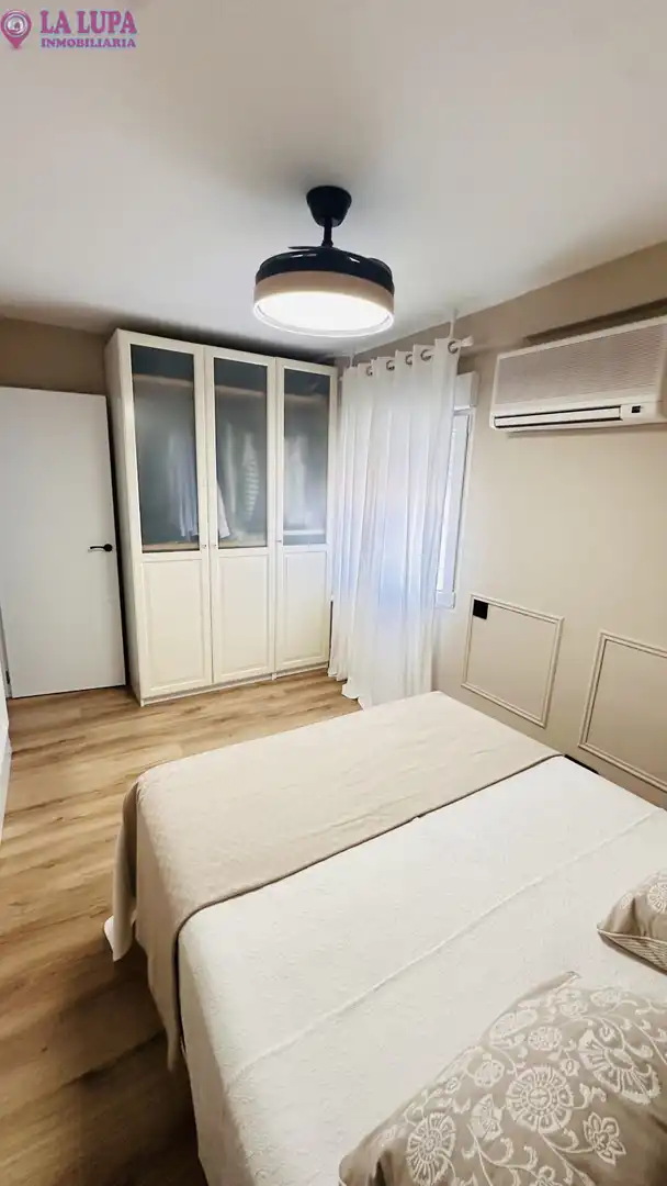 Bedroom of Flat for sale in Madrid  with Air Conditioner, Heating and Private garden
