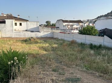 Wohnbaugrundstück zum Verkauf in Almodóvar del Río