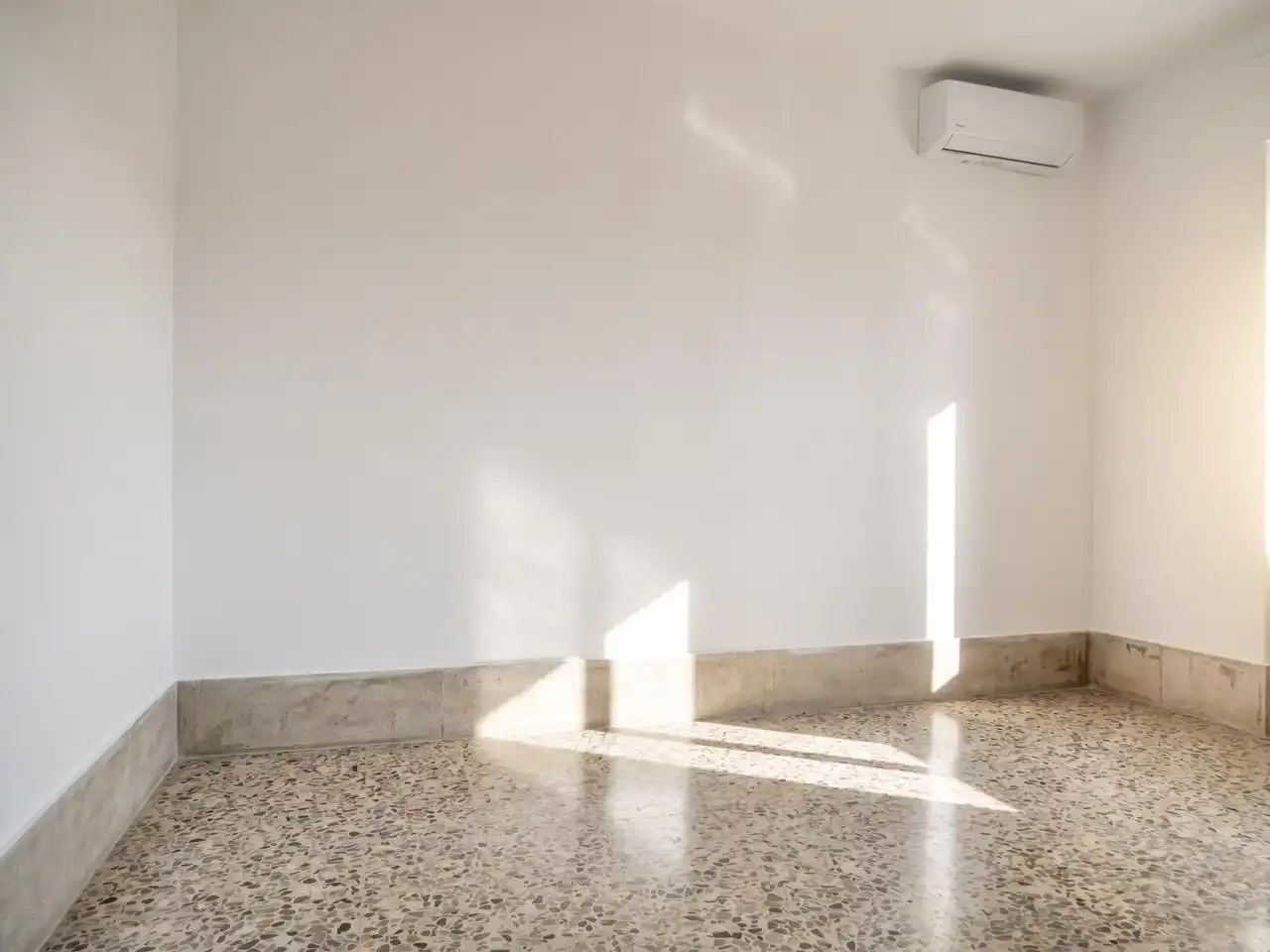 Casa adosada en venta en Umbrete con Aire acondicionado, Terraza y Balcón
