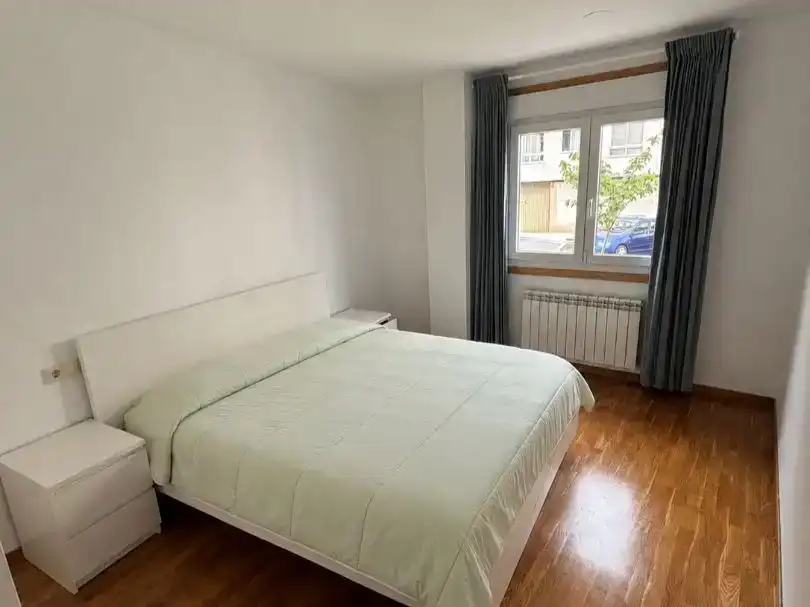 Bedroom of Flat for rent in Arteixo  with Private garden, Parquet flooring and Storage room