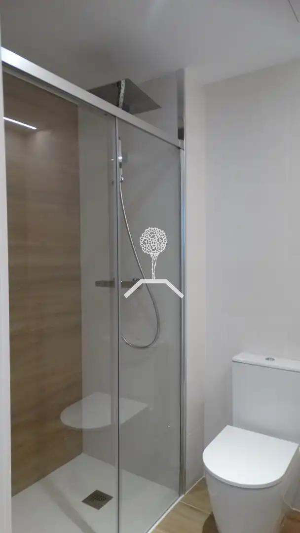 Bathroom of Flat for rent in Viladecans  with Air Conditioner, Heating and Storage room