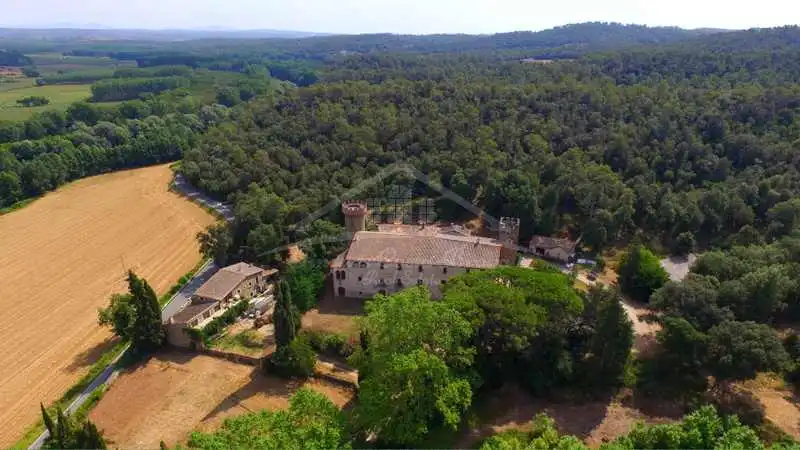 Country homes for sale in Flaçà  with Air Conditioner, Heating and Private garden